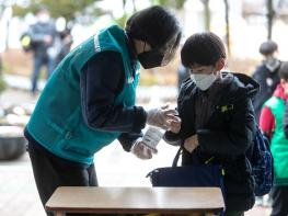 교육 분야 추경 1646억 통과…방역·학습보조 인력 확충 기사 이미지